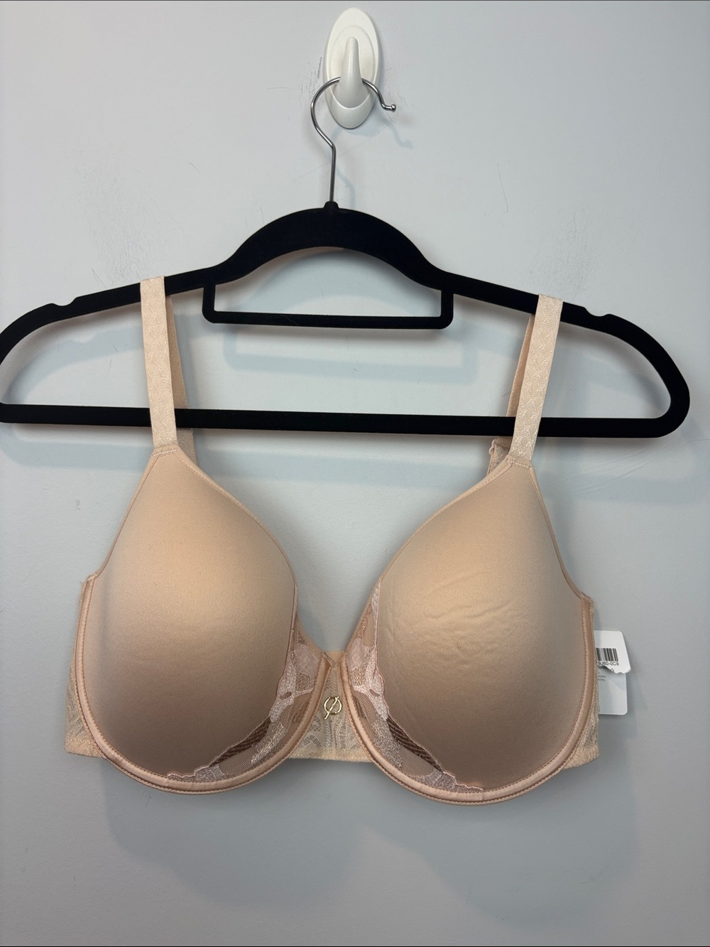Chantelle Nude Light-Pink T-Shirt Bra with Lace Accents